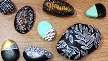 Charger l'image dans la galerie, Rock Painting Set Paint Your Own Metallic Garden Rocks Creative Artist Art Creat