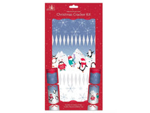 Charger l'image dans la galerie, Make Your Own Christmas Cracker Kit Xmas Hats Jokes Snappers Craft
