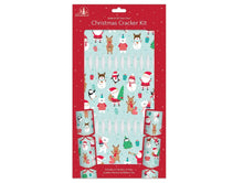 Charger l'image dans la galerie, Make Your Own Christmas Cracker Kit Xmas Hats Jokes Snappers Craft