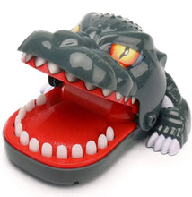 Charger l'image dans la galerie, Snap Dragon Teeth Animal Bight Game Kids Family Childrens Family Classic Toy
