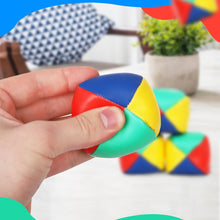 Carica l'immagine nel visualizzatore di Gallery, Juggling Balls 3 Classic Circus Clown Coloured Learn to Juggle Set Toy Game Gift
