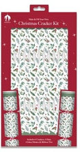 Charger l&#39;image dans la galerie, Make Your Own Christmas Cracker Kit Xmas Hats Jokes Snappers Craft
